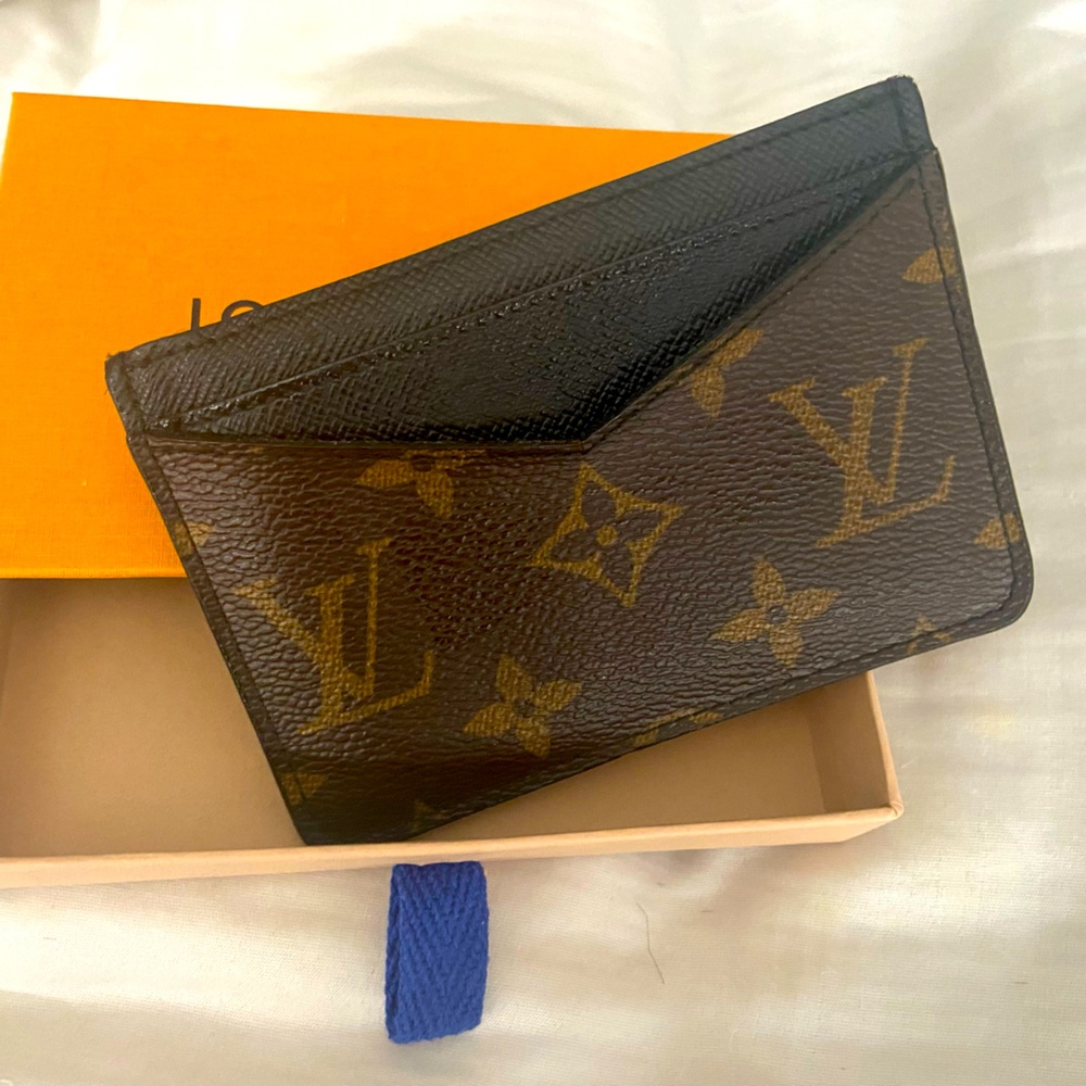LOUIS VUITTON NEO CARD HOLDER